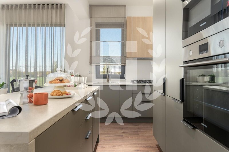 Balotesti, vila duplex 4 camere.